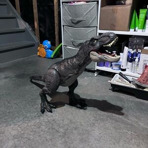 jurassic world super colossal Tyrannosaurus rex